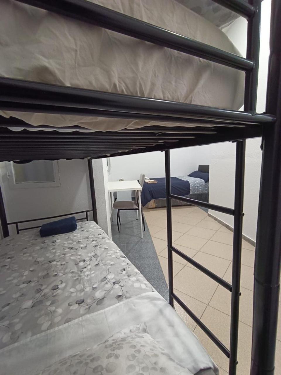 Hotel Parsa Residencial House à Madrid Extérieur photo