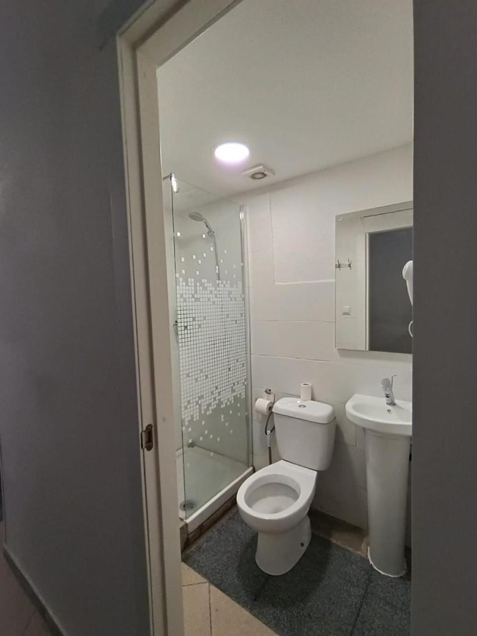 Hotel Parsa Residencial House à Madrid Extérieur photo